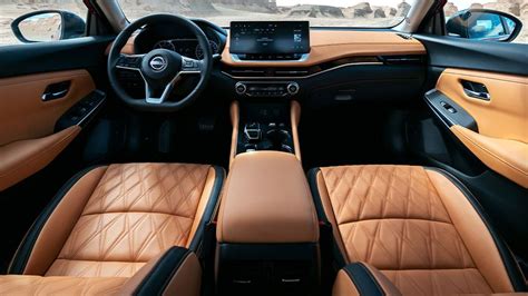 بررسی نیسان سیلفی وارداتی نامی خودرو (Nissan Sylphy)