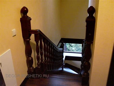 Крыльцо деревянное на заказ в Москве, купить готовое крыльцо из дерева