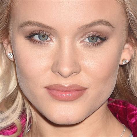 Zara Larsson's Makeup Photos & Products | Steal Her Style