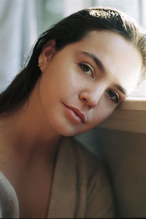 Bailee Madison – Photoshoot November 2020 (more photos) • CelebMafia