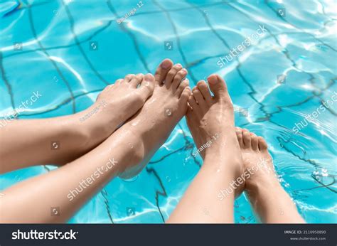 1,598 Kids Swimming Pool Feet Images, Stock Photos & Vectors | Shutterstock