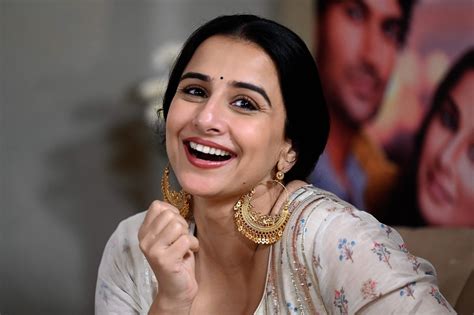 Top 10 Most Beautiful Indian Women of All Time - Top Buzz