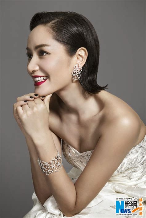 Qu Ying graces I TALK magazine | China Entertainment News 