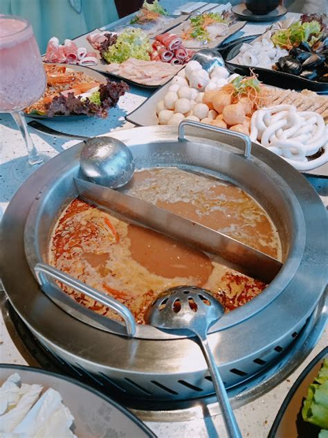 enjoy makan steamboat  muara steamboat grill senibong cove
