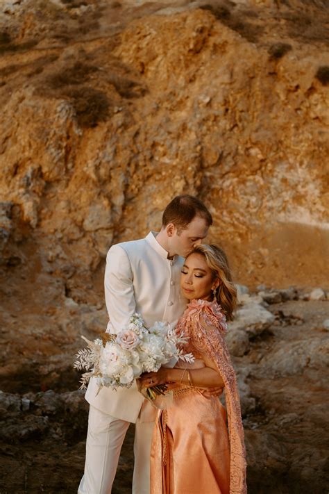 An Elopement Photographer's Guide to Vow Renewals