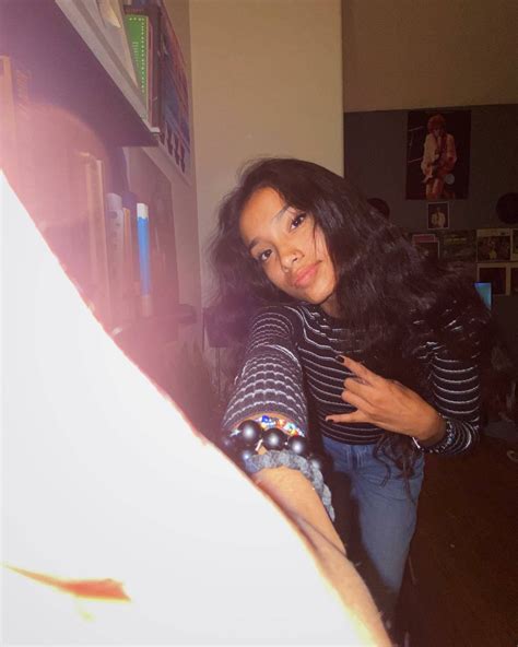 Shawnee Pourier 05/22/2023 • CelebMafia