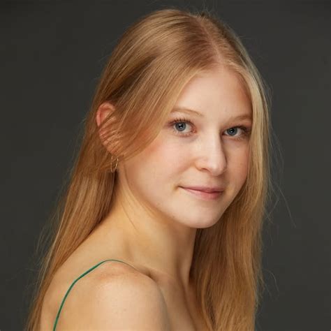 isabelle boyer (@isabelleboyer_) on Threads