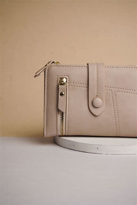 Whispering Bliss Off White Wallet: PU Leather Crafted | Nolabels