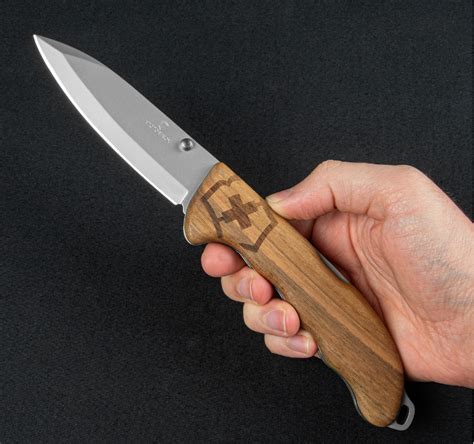 exploring folding knife locking mechanisms  detailed guide heinnie