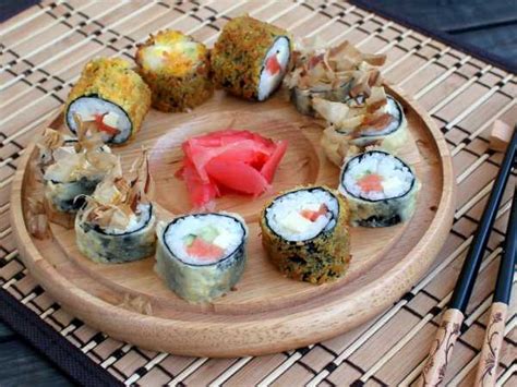 Роллы с крабовыми палочками, рецепт с фото.