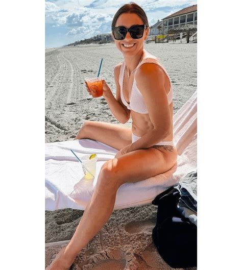 Alex Morgan : r/CelebAbs