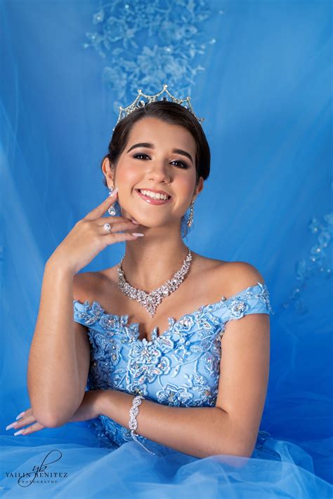 Quinceañera Headshots. Quinces photoshoot in blue Dress | Quinceanera