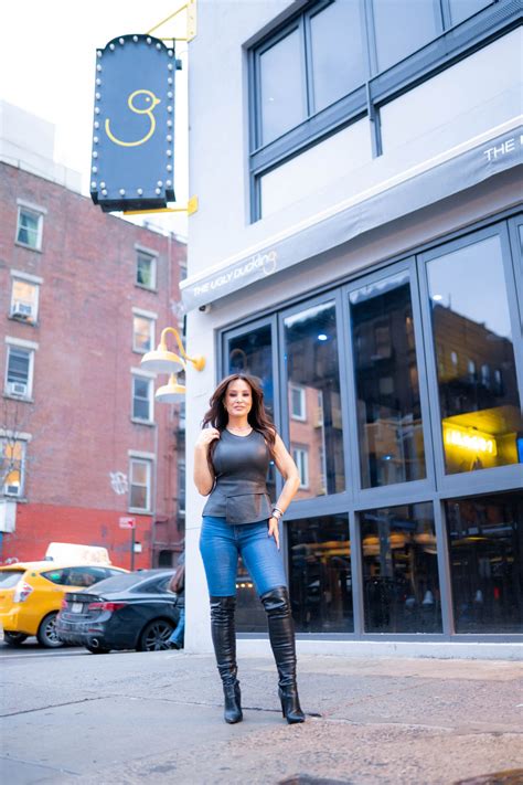 TW Pornstars - Lisa Ann. Twitter. "Good times and crazy friends make