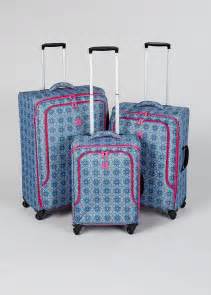 IT Luggage TRUE-LITE 4 Wheel Suitcase – Matalan | 4 wheel suitcase ...