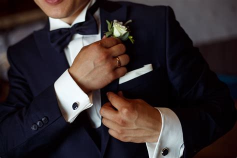 Wedding Rings 101: 4 Tips For Choosing Men’s Rings – Milla Rose