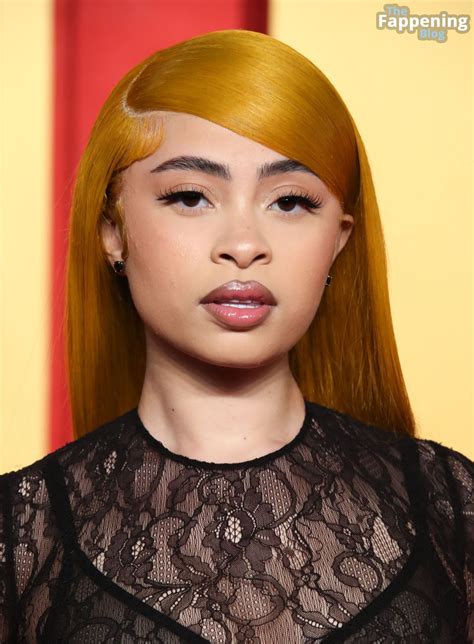 Ice Spice Flashes Her Nude Boobs at the 2024 Vanity Fair Oscar Party