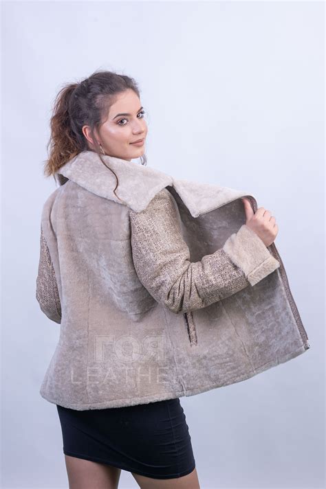 ️Къс втален дамски кожух - ГОЯ LEATHER