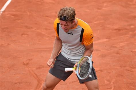 Alejandro Davidovich Fokina sets up second round clash against Novak ...