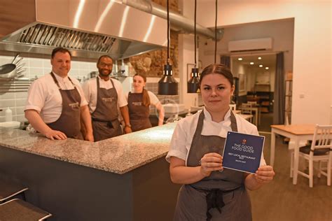 MAIDENHEAD 135600 - Photo 1 of 7 - Baylis Media Photos