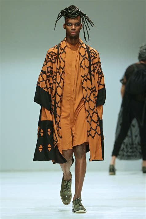 South African Fashion Weeks Emphasize Young Designeres