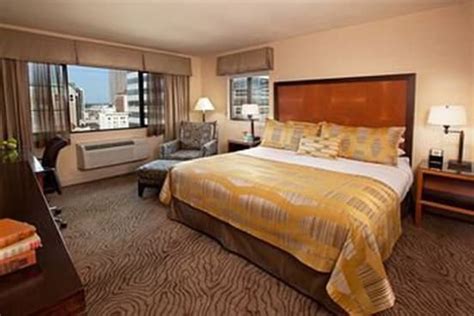 The Paramount Hotel - Portland, United States of America - PriceTravel