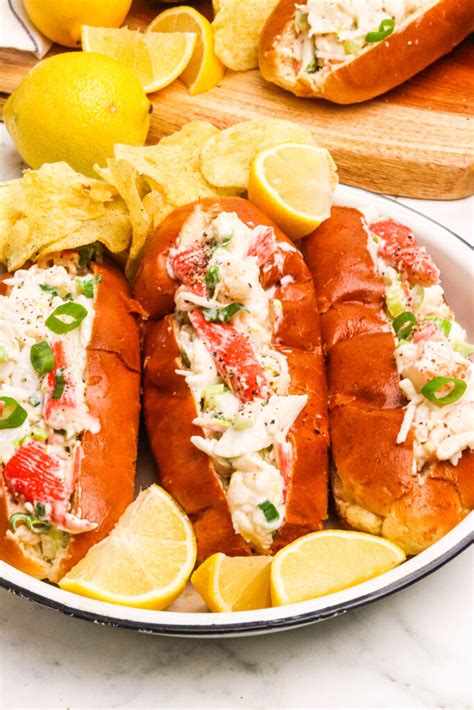 Classic Lobster Roll Recipe | Baked Bree