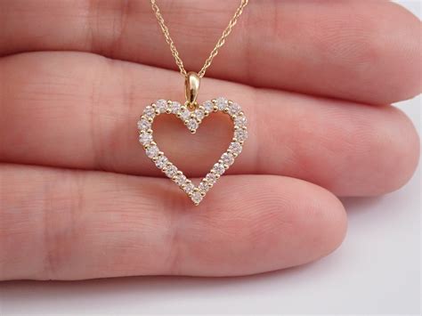 pendant necklace matte gold  jackelyn johnson blog