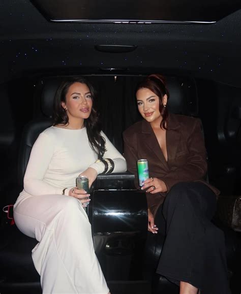 Bryony Hanby - PRETTY JASMINE AND HER SISTER 🥵🔥💦💋 | Facebook