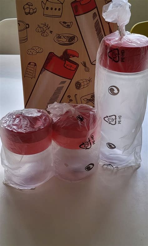 tupperware ezy pour furniture home living kitchenware tableware