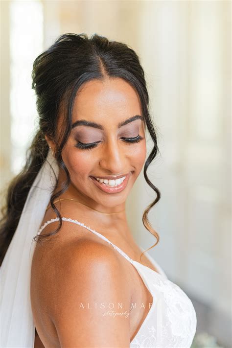 A Beautiful Boathouse Bridal Session in NYC - alisonmaephotography.com