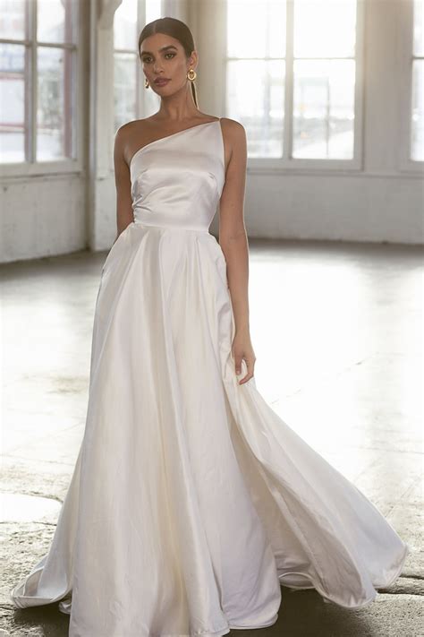 Elizabeth james wedding | Beachweddingtips.com