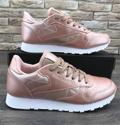 Купить кроссовки Reebok Classic Metallic в Санкт-Петербурге