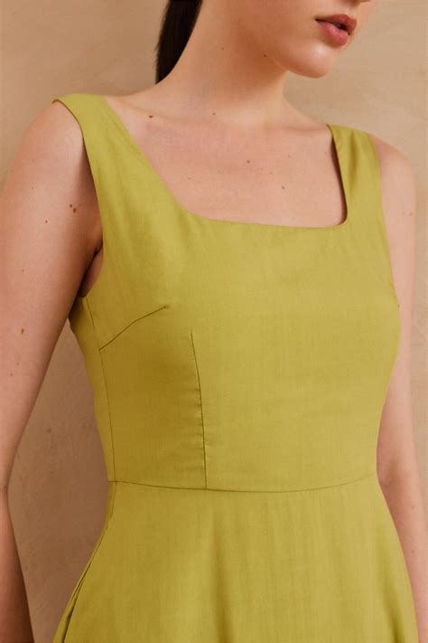 dresses square neck 10