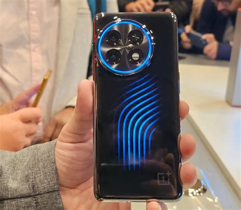 The gaming concept phone from OnePlus features liquid cooling that ...
