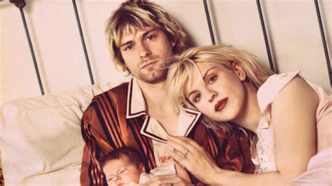Kurt Cobain with Courtney Love in never-before-seen photos 30 years ...