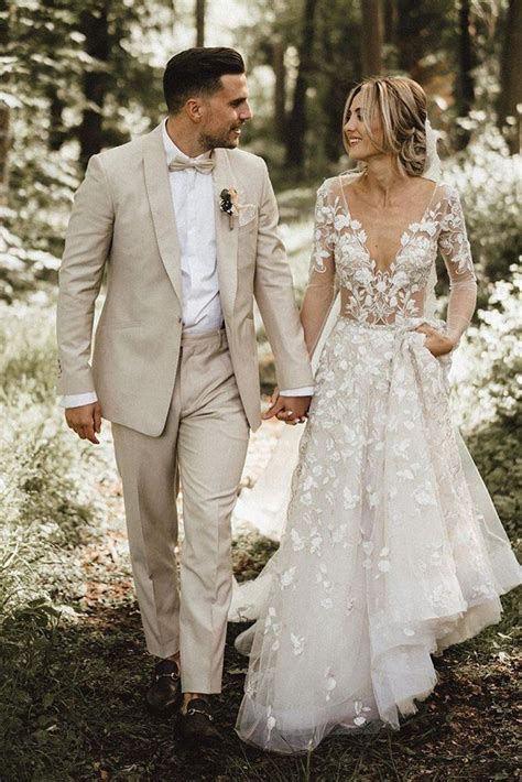 grooms wedding attire guide   match  bride fjvay