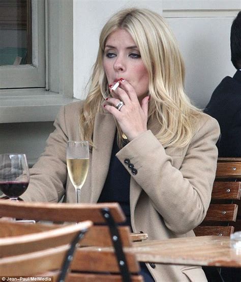 Has Holly Willoughby Had Botox or Fillers? | Glowday