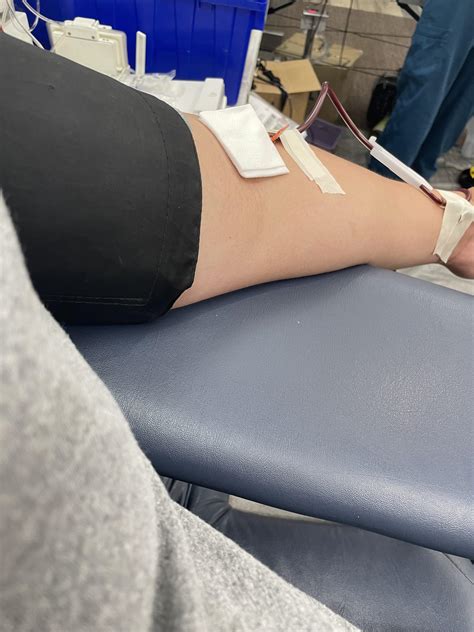 13th time donating today! Donated double red (O-, CMV-) : r/Blooddonors
