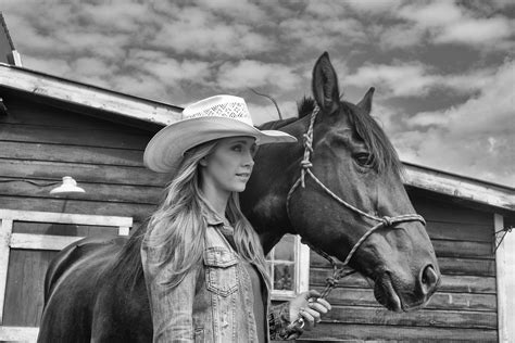 Amber Marshall - Canadian actress (Heartland) on Behance