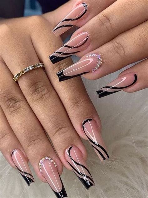 51+ Swirl Nails That Are Absolutely Mesmerizing - TheFab20s