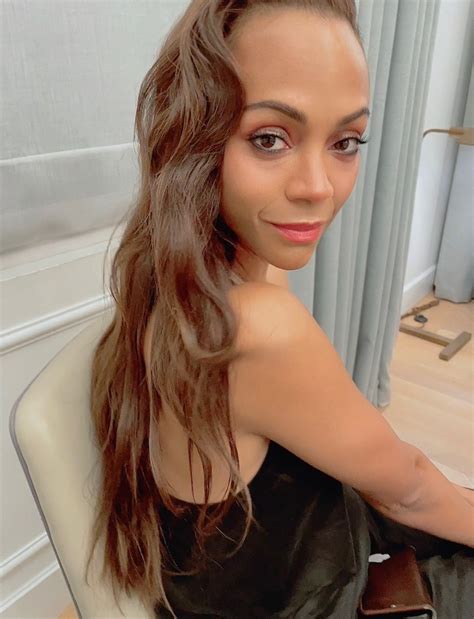 How Zoe Saldana Got Perfect Waves for the London Premiere of 'Avatar ...