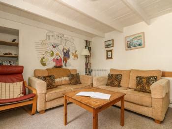 Cornwall Self Catering cottage, Mural Cottage, Mousehole, sleeps 5