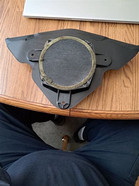 WTB one or pair of rear speakers that would fit 2002 TrailBlazer-SOLVED