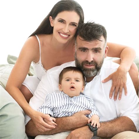 Μάρα Δαρμουσλή-Βασίλης Τσατσάκης: Επέτειος γάμου για το ερωτευμένο ...