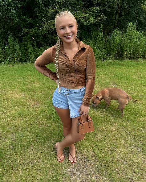 @navayamarie | Just for me 🤎 #explore #foryou #navayamarie | Instagram