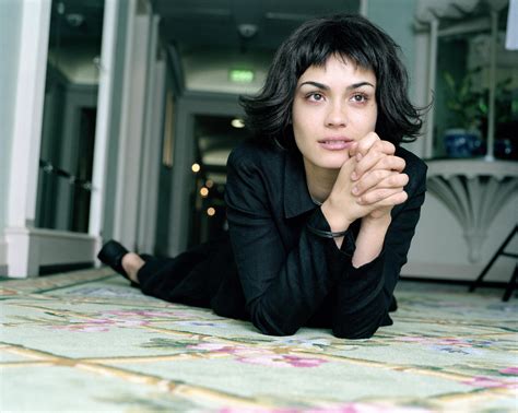 Shannyn Sossamon Pictures. Hotness Rating = 8.77/10