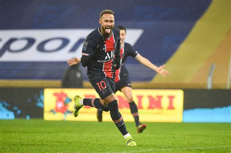 Neymar, le plus grand du PSG «dans le football moderne», selon Rouyer