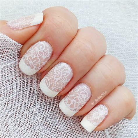 white lace wedding nails beachweddingtipscom
