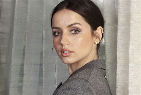 From ‘Knives Out’ to Bond, Ana de Armas is on the rise