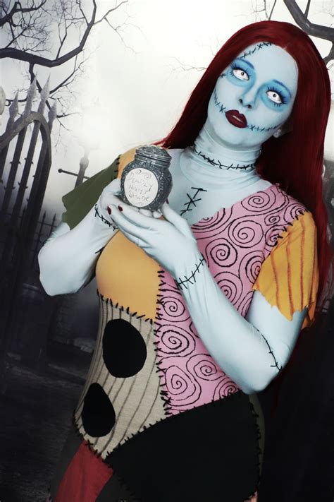 Sally cosplay by Kiki Rose cosplay : r/NightmareBeforeXmas